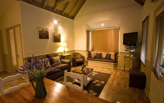 Autumn Abode Cottages