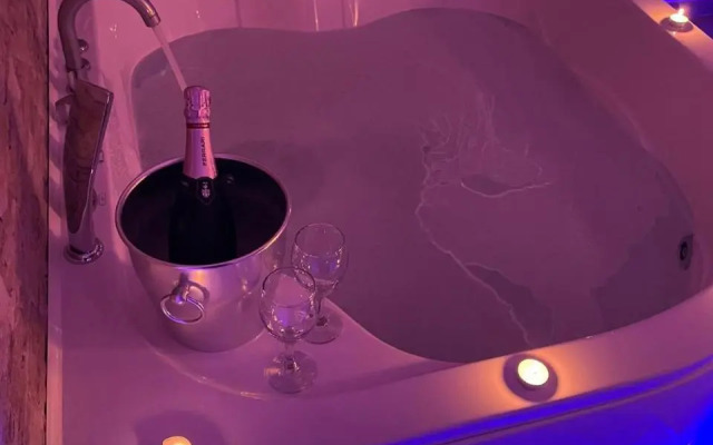 B&B la Perla & Suites (Adults Only)