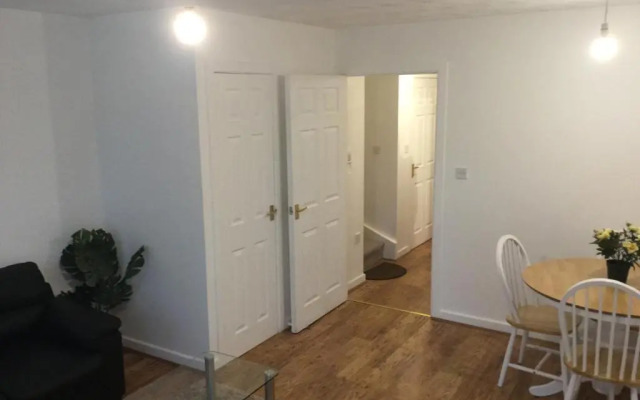 Quiet Residential Area, Within Easy Reach to Town