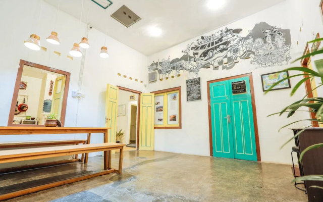 Snooze Guesthouse Yogyakarta - Hostel