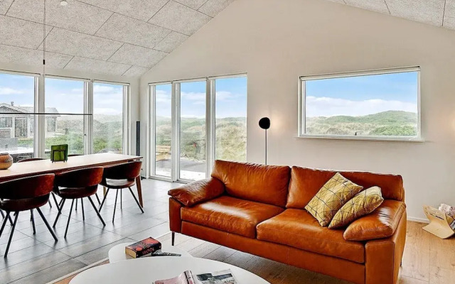10 Person Holiday Home in Lokken