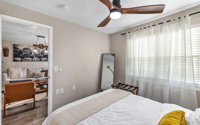 Newly Renovated - Walking Distance to Pier