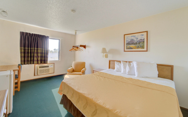 Capital O Amerihost Inn and Suites Kingdom City Hwy 54 MO