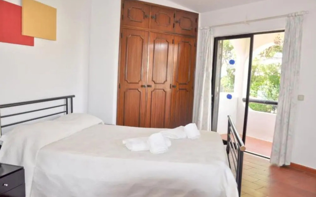 Residential Area, Private Pool, On-site Parking, Free AC & Wi-fi