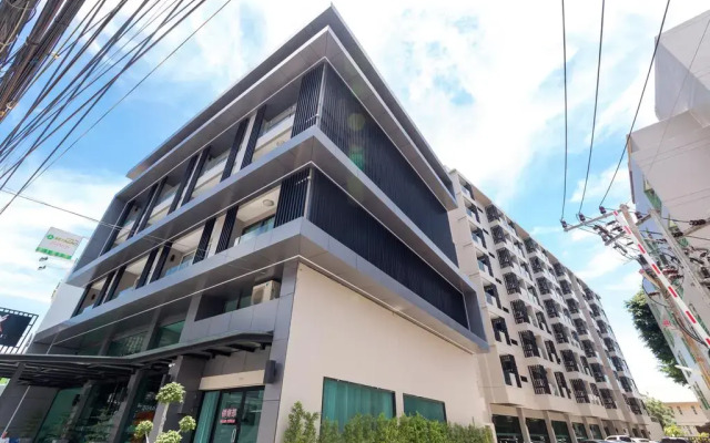 Отель Patong Bay Exclusive Hotel Таиланд, Патонг - отзывы, цены и фото номеров - забронировать отель Patong Bay Exclusive Hotel онлайн вид на фасад