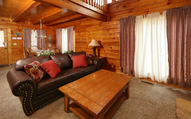 Snow Bear - Two Bedroom Cabin