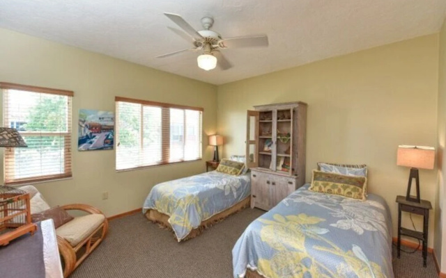 2903 Avenue F 3 Bedroom Home by RedAwning