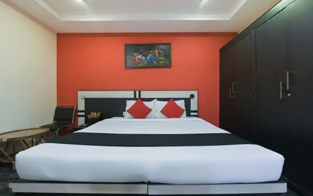 Capital O 36115 Hotel Royal Palm