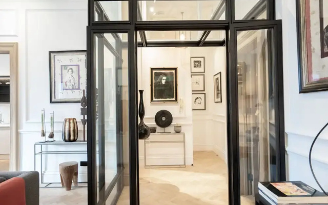 Cadogan Square - 2 Bedroom Apartment V