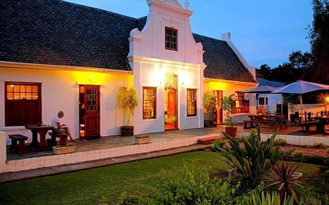 Отель Kronenhoff Guest House вид на фасад