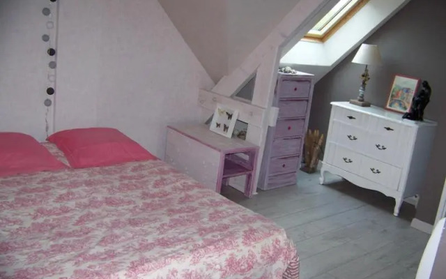 grande chambre lumineuse et spacieuse 22m2
