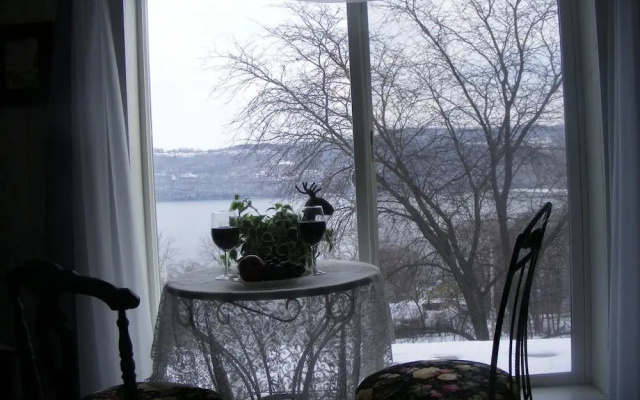 Lake Valley Legends B&B
