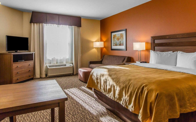 MainStay Suites Watford City - Event Center
