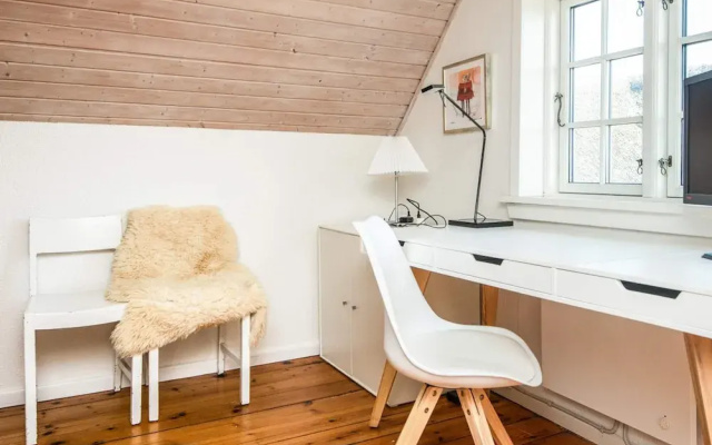 10 Person Holiday Home in Blavand