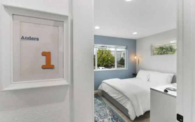 Ballard's sweet suites