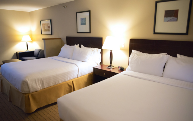 Holiday Inn Express Devils Lake by IHG