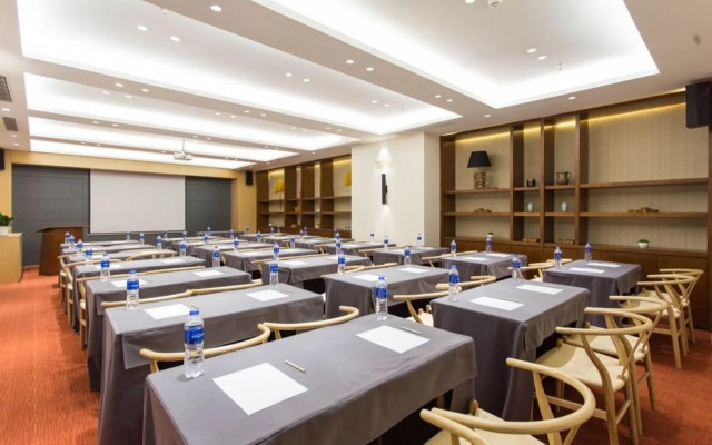 Jianguo HIDDEN Hotel (Dalian Zhongshan Square)