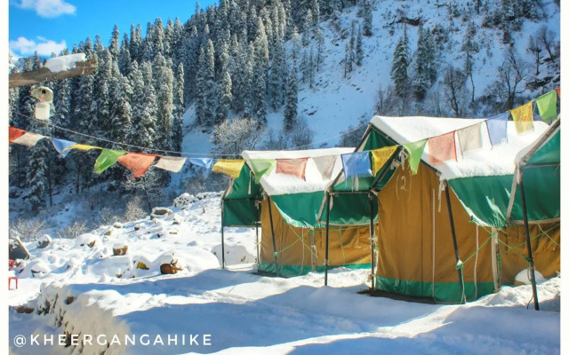 Kheerganga Hike Camps