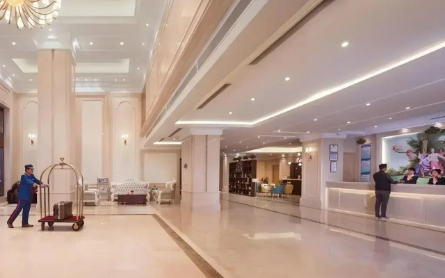 Vienna International Hotel (Kunshan Lujia Inspiration Square Town)