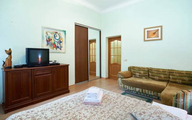 Гостиница Home-Hotel Bolshaya Zhitomirskaya 4-V Украина, Киев - отзывы, цены и фото номеров - забронировать гостиницу Home-Hotel Bolshaya Zhitomirskaya 4-V онлайн
