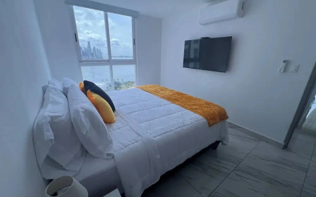 Balboa Avenue Sky Suites