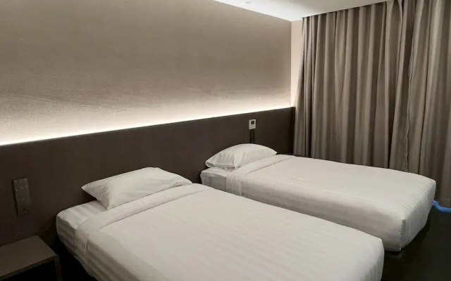 Bangkok City Rama 9 Hotel