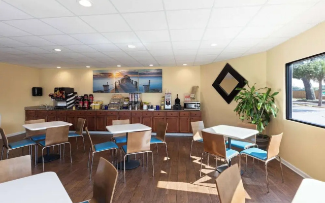 Ramada Limited-Biloxi Beach