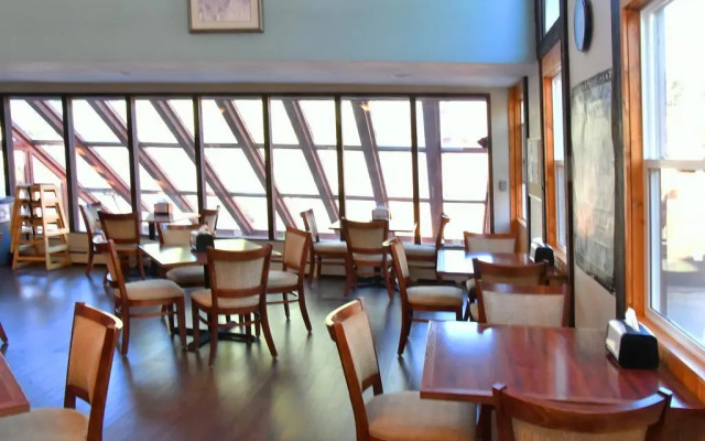 Murphy's River Lodge