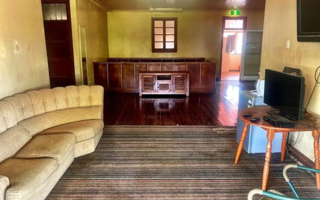 The Royal Carrangarra Hotel