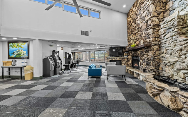 Ramada by Wyndham Stevens Point
