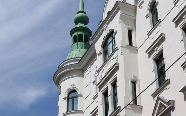 Отель -Pension Wild Австрия, Вена - 2 отзыва об отеле, цены и фото номеров - забронировать отель -Pension Wild онлайн вид на фасад