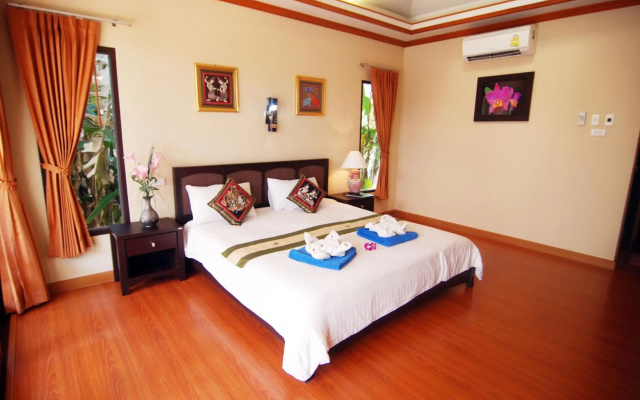 Lanta Il Mare Beach Resort
