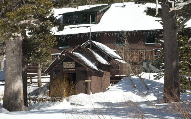 Tamarack Lodge And Resort In Mammoth Lakes United States Of