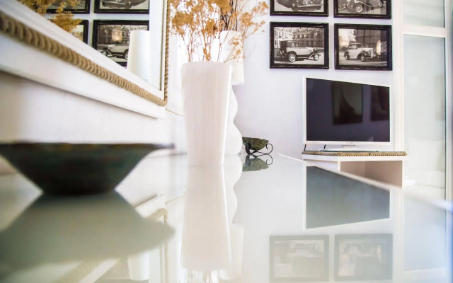 Tholaria Boutique Hotel
