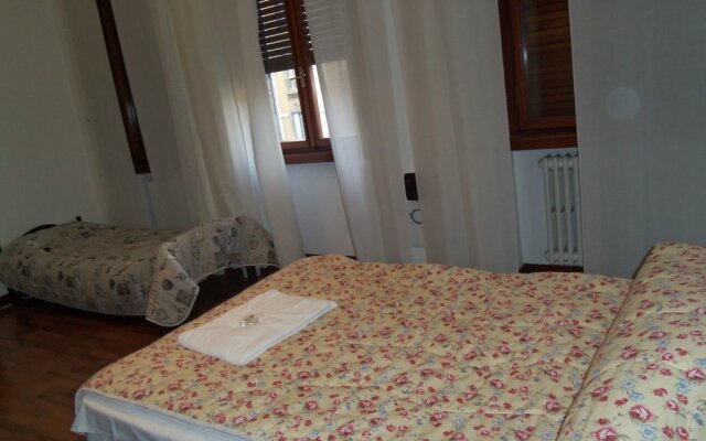 Отель B&B Milano House Италия, Милан - отзывы, цены и фото номеров - забронировать отель B&B Milano House онлайн комната для гостей