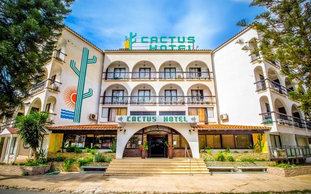 Cactus in Larnaca, Cyprus from 54$, photos, reviews - zenhotels.com hotel front