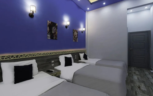 Australian Deluxe Hostel