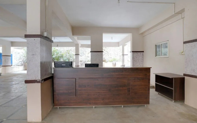 OYO 41102 Hyderabad Elite