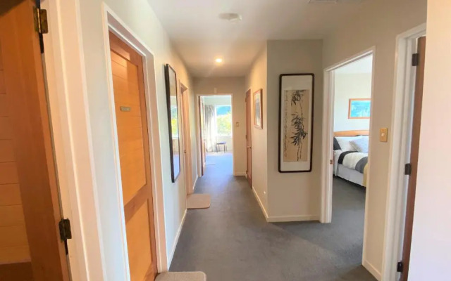 Calm Swan Villa