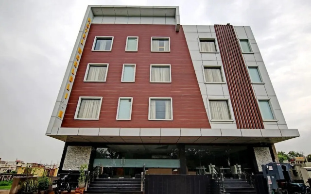 Hotel Taj Venture By Park Tree