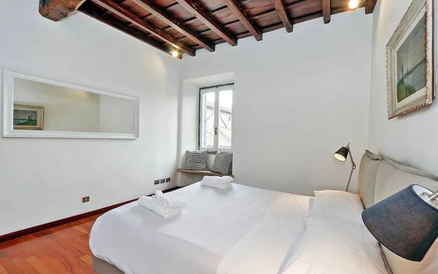 Farnese Elegant Apartment