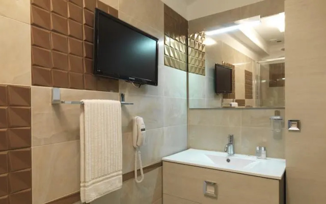 Silver Royal Suite