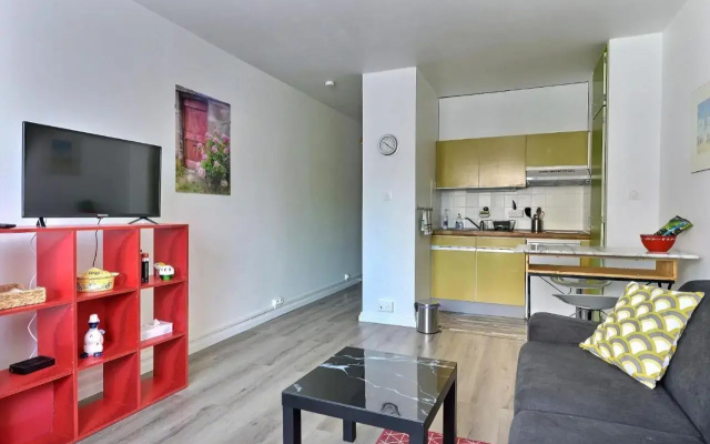 "Urbaine Budget" Studio calme avec Parking