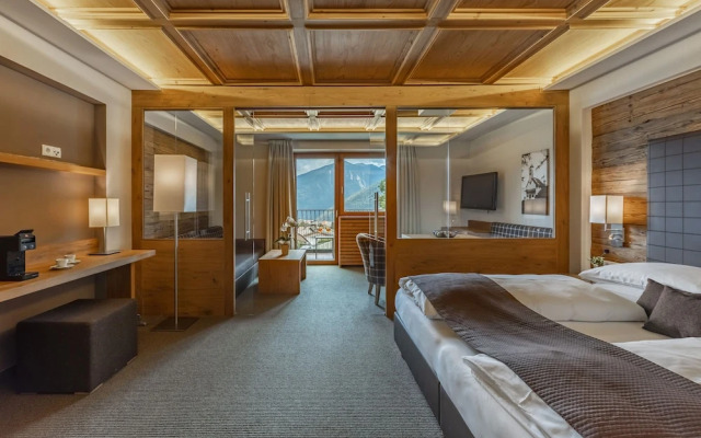 Maraias Luxury Suites & Apartments