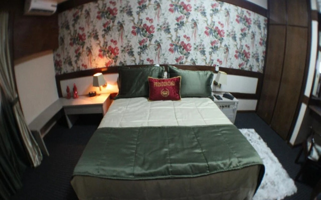 Grande Hotel Universo Palace by OYO Rooms