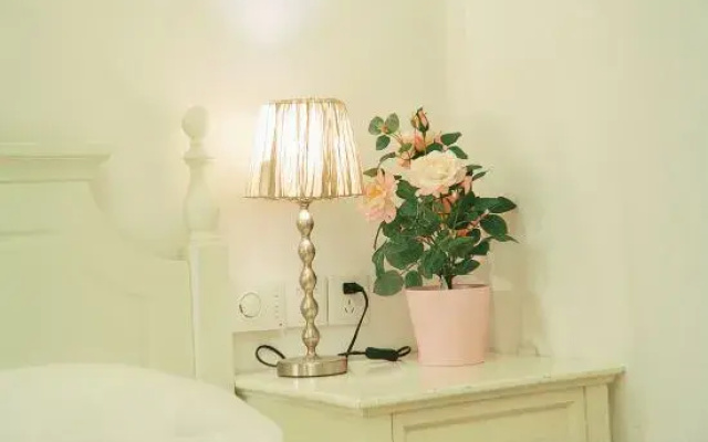 8090 Theme Apartment (Chongqing Xinyang Square)