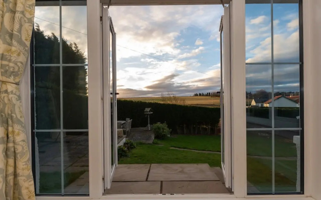 Stunning Farm Steading - 5 Mins to St Andrews