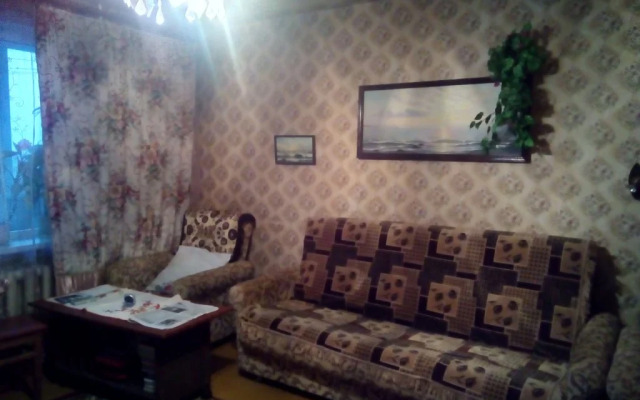 Apartamentyi Bazhenova 13