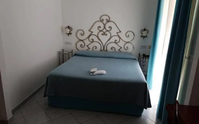 Hotel Bristol