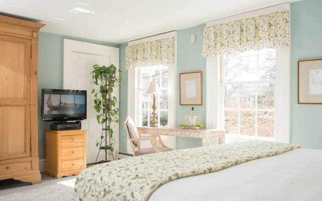 Captain Farris House